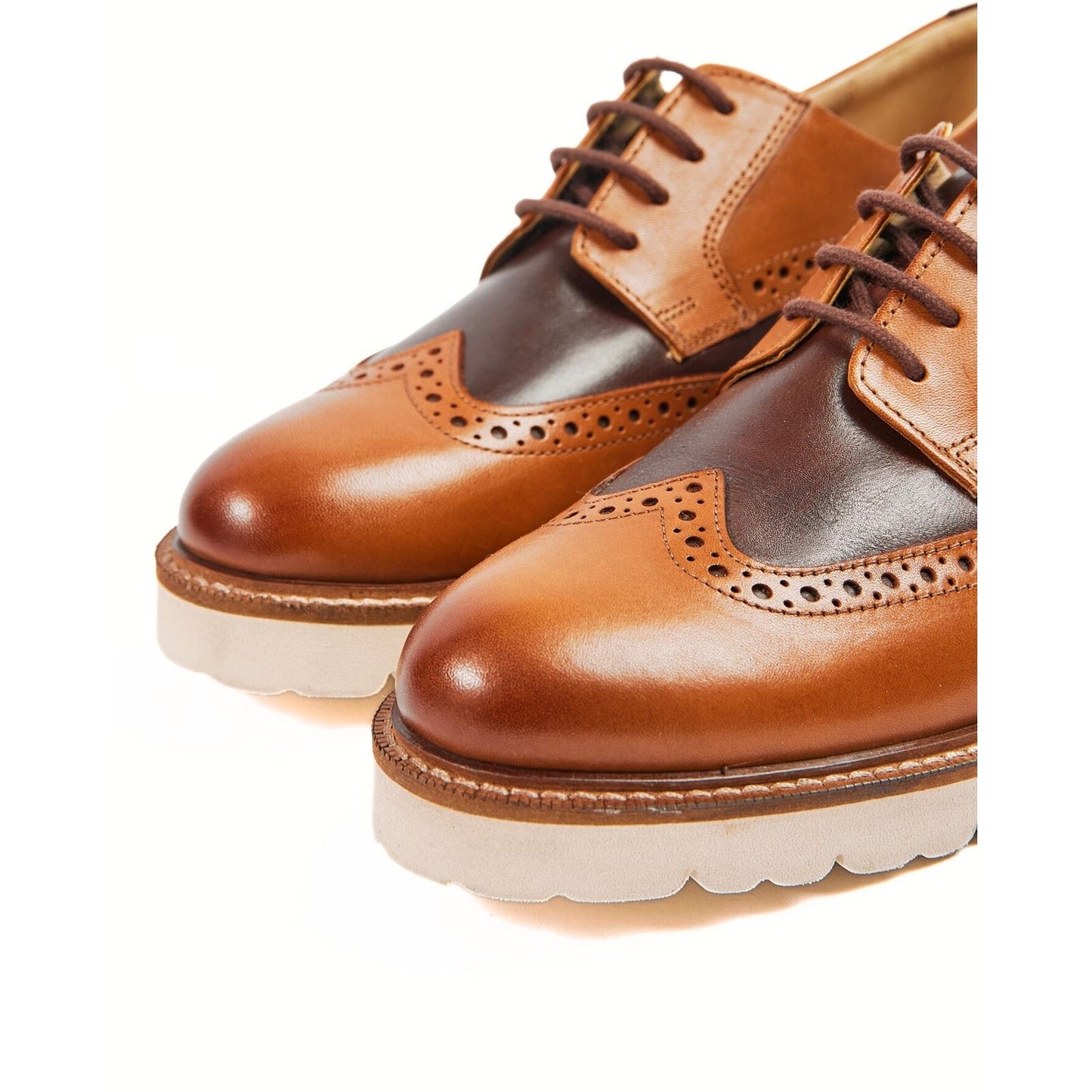 Pod Women's Kortney Brogues in Tan Multi